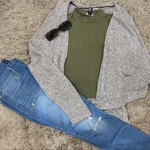 Hollister Crop Jeans